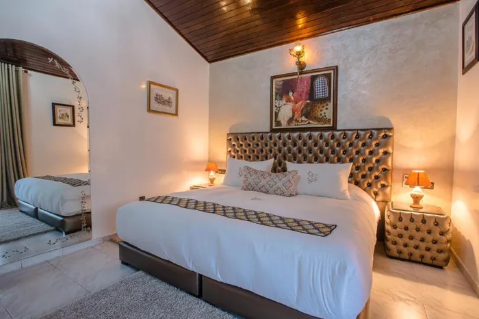 King Suite with Balcony (Youssef)